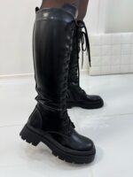 Mustad naiste pika säärega saapad