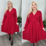 Naiste Kaunis ja Sädelev Punane Kleit