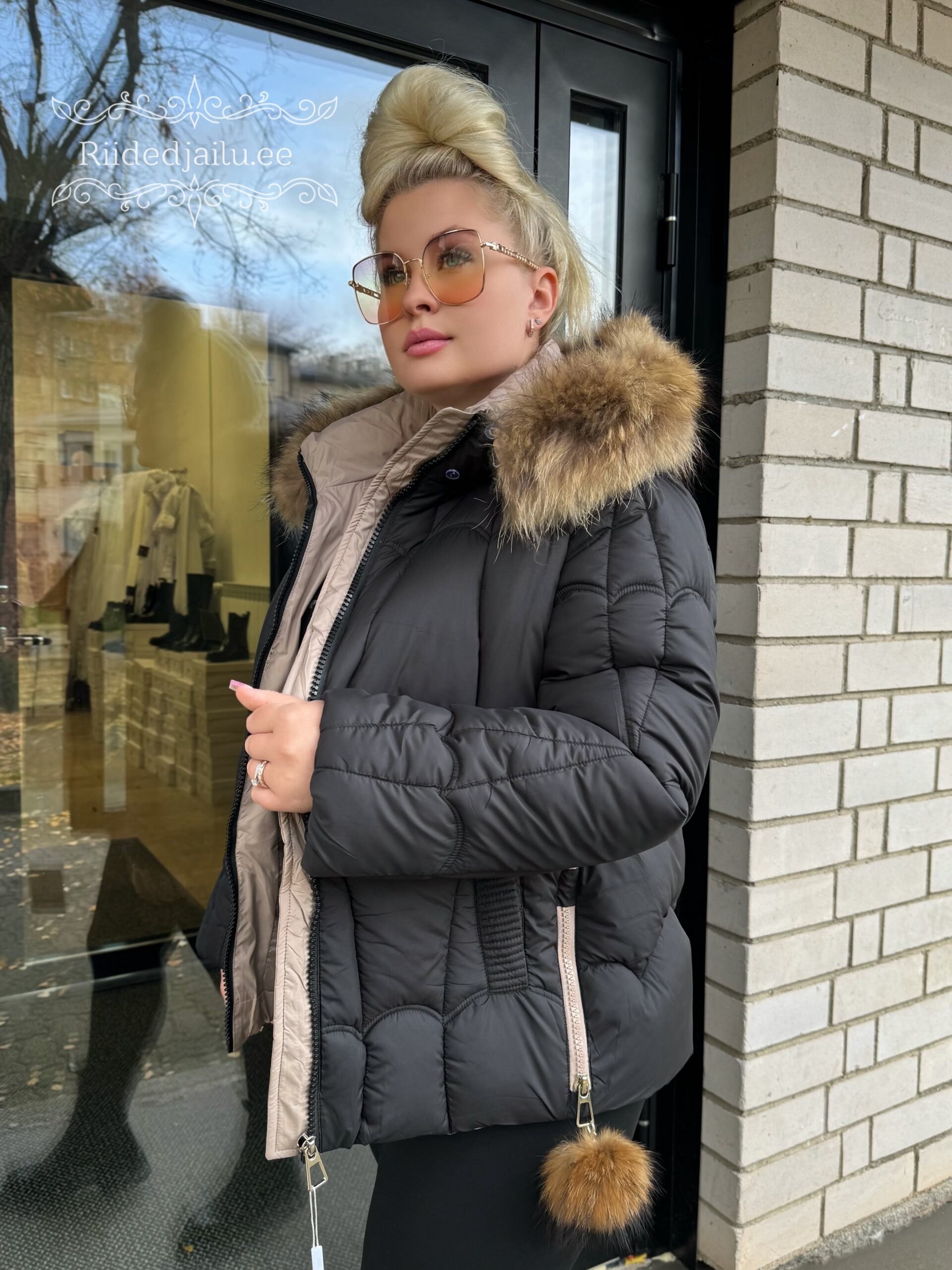 Naiste Must Jope Naturaalkarvaga