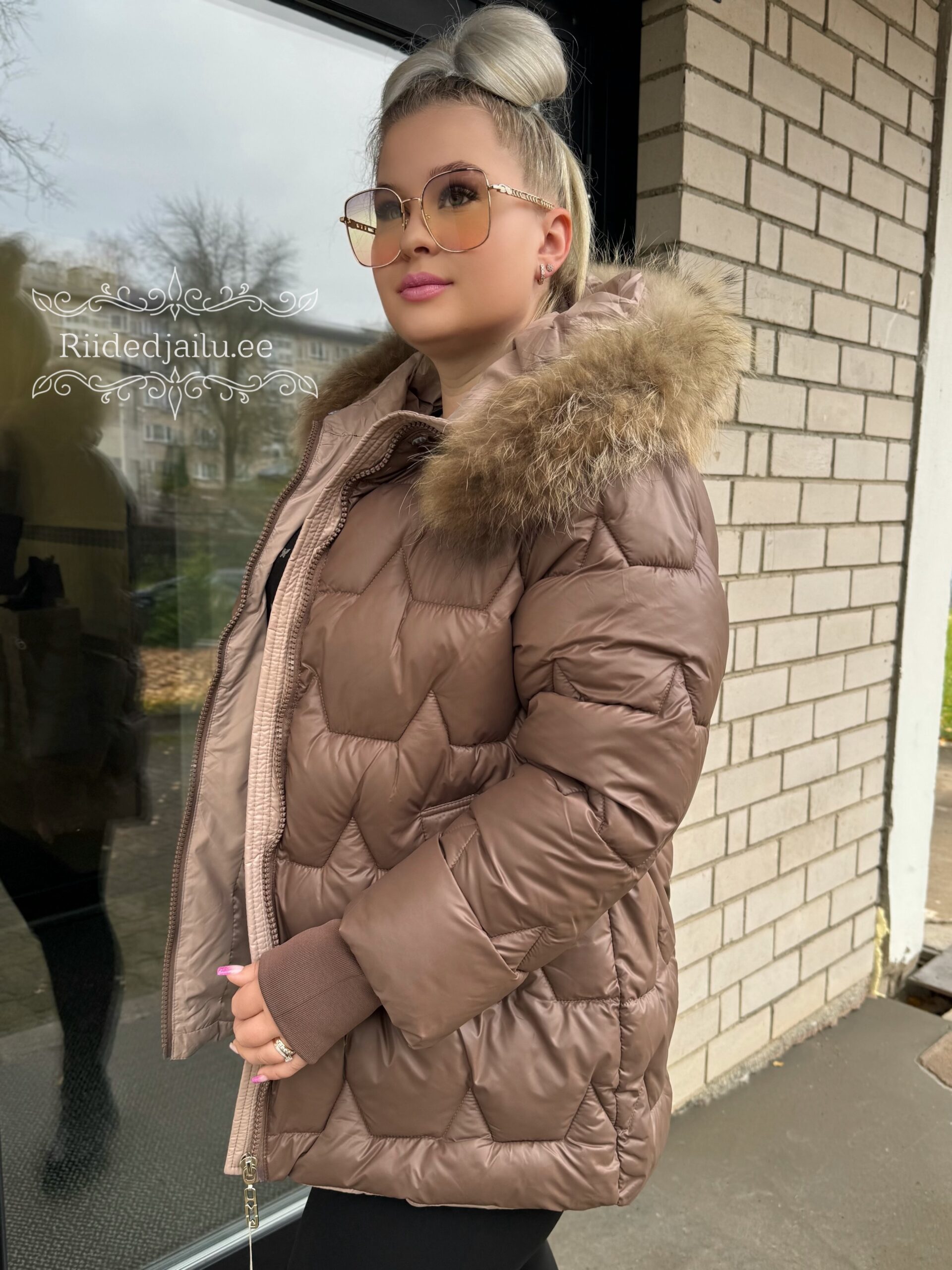 Naiste Šokolaad Jope Naturaalkarvaga