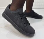 Naiste mugavad kaunistusega tennised