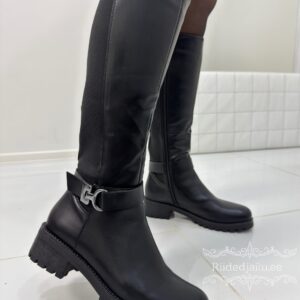 Pikad mustad naiste saapad