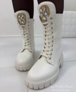 Naiste valged nahast saapad