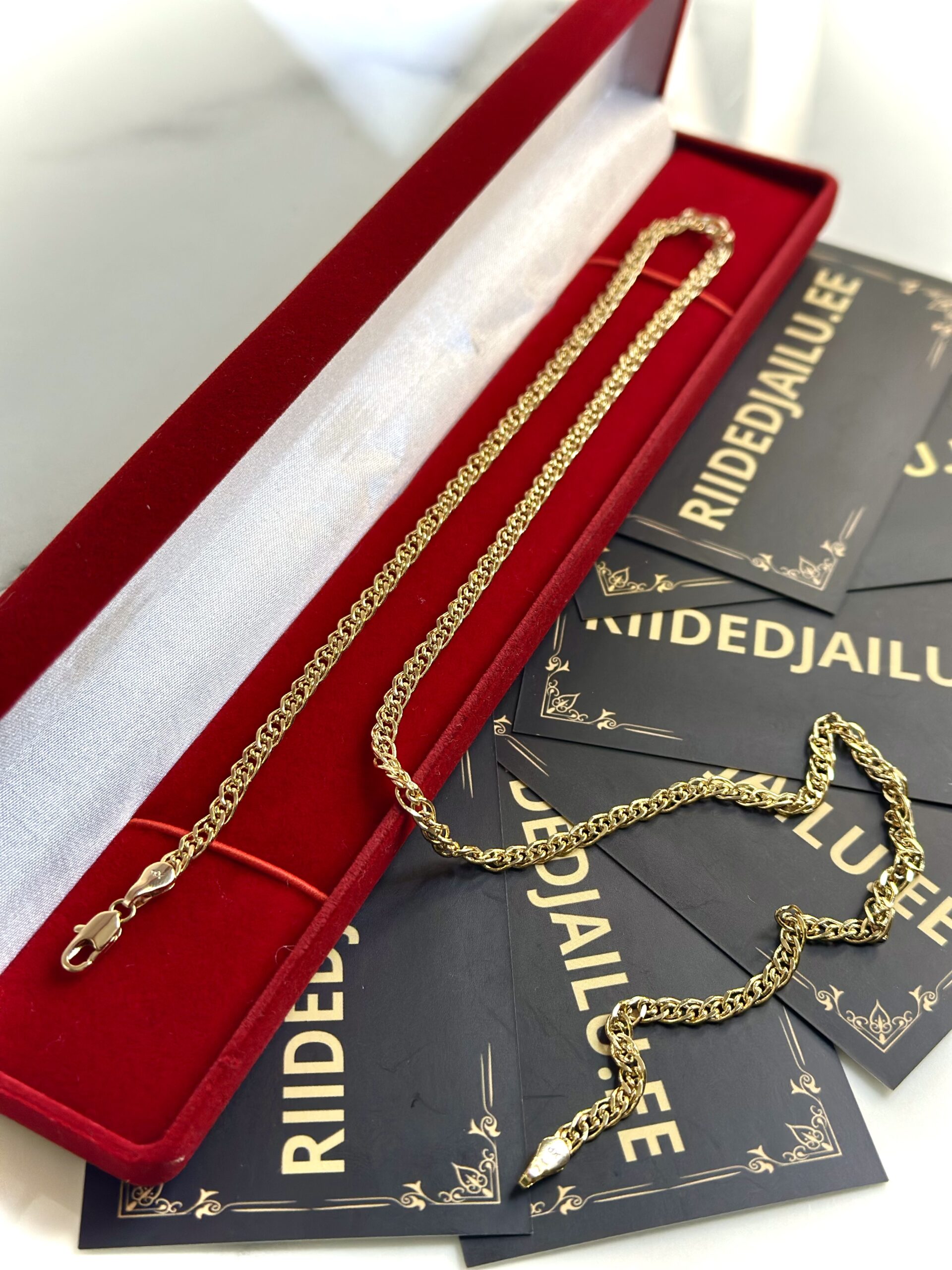 KuldSäraAura – Eksklusiivne Kett