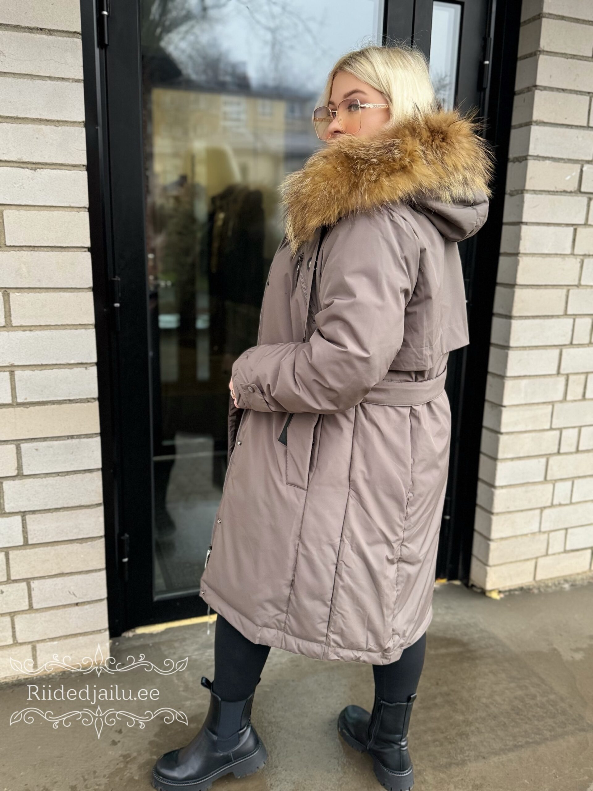 Naiste Naturaalse Karvaga Taupehall Parka - Image 2