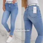 Helesinised teksad Goodies