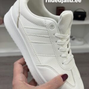 Väga ilusad Tennised