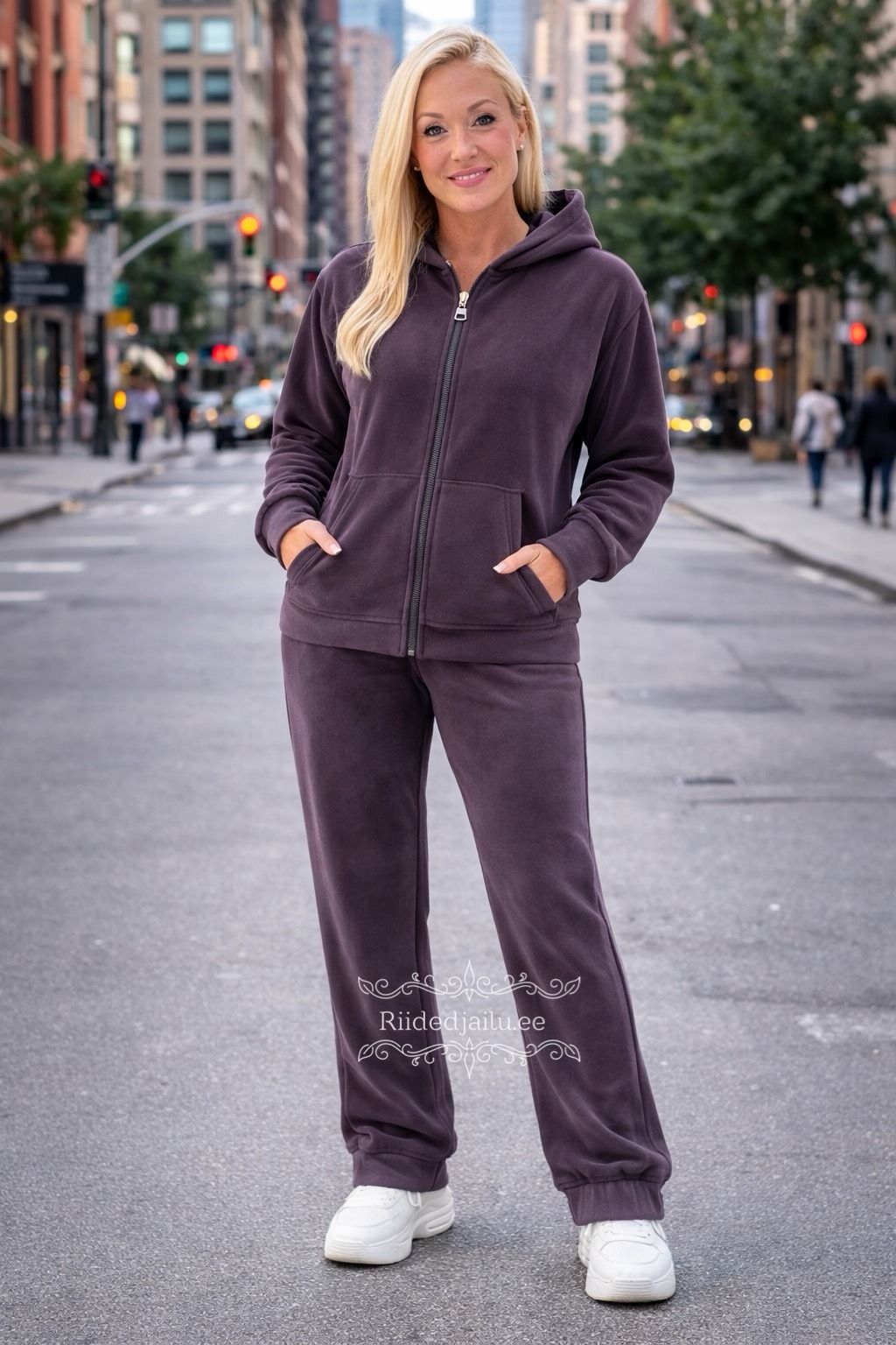 Naiselik kaheosaline komplek