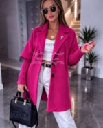 Naiste erkroosa kaunis mantel