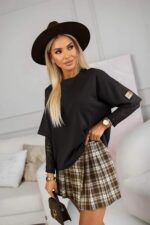 Pehme viisakas lipsuga kampsun